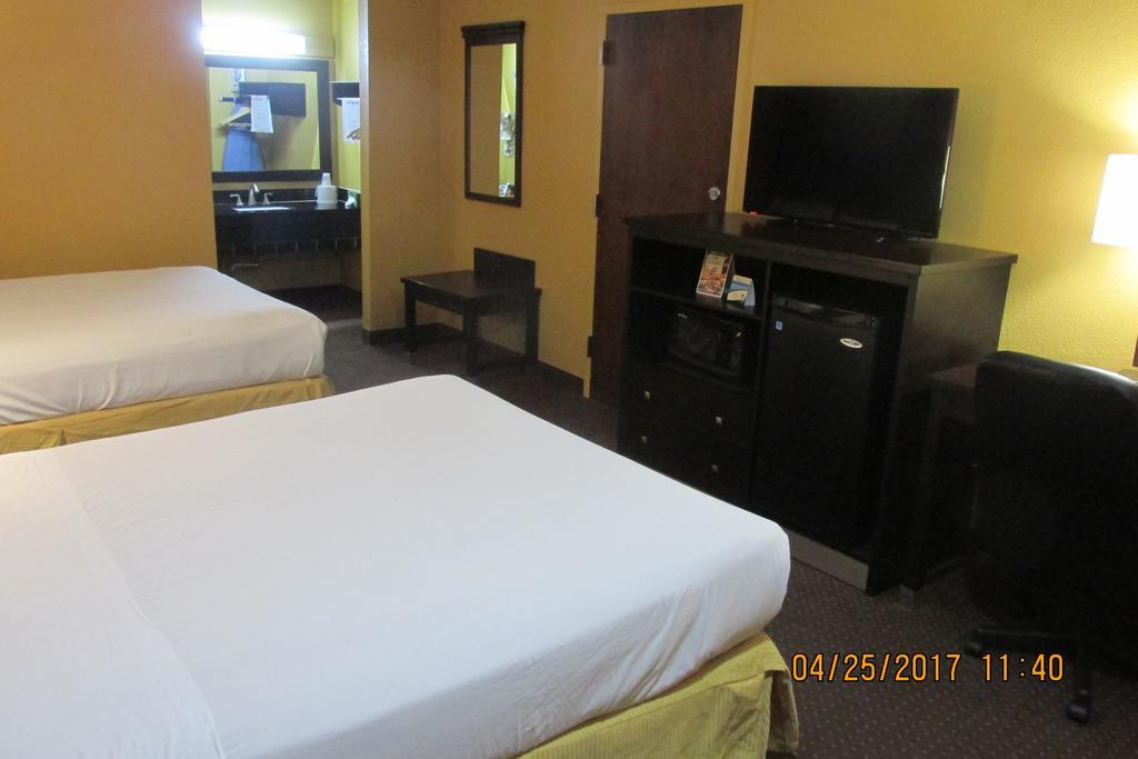 Americas Best Value Inn Byram Buitenkant foto