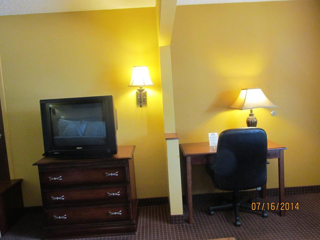 Americas Best Value Inn Byram Kamer foto