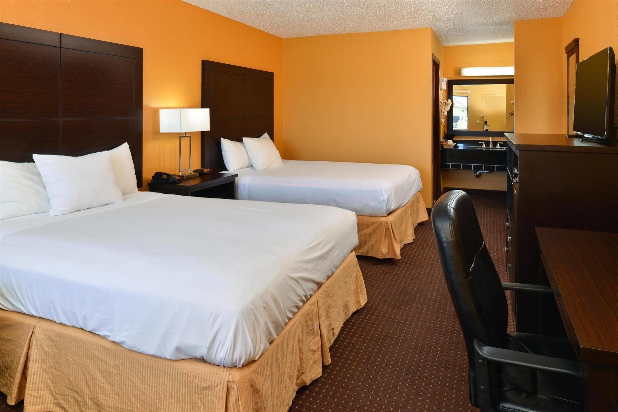 Americas Best Value Inn Byram Buitenkant foto