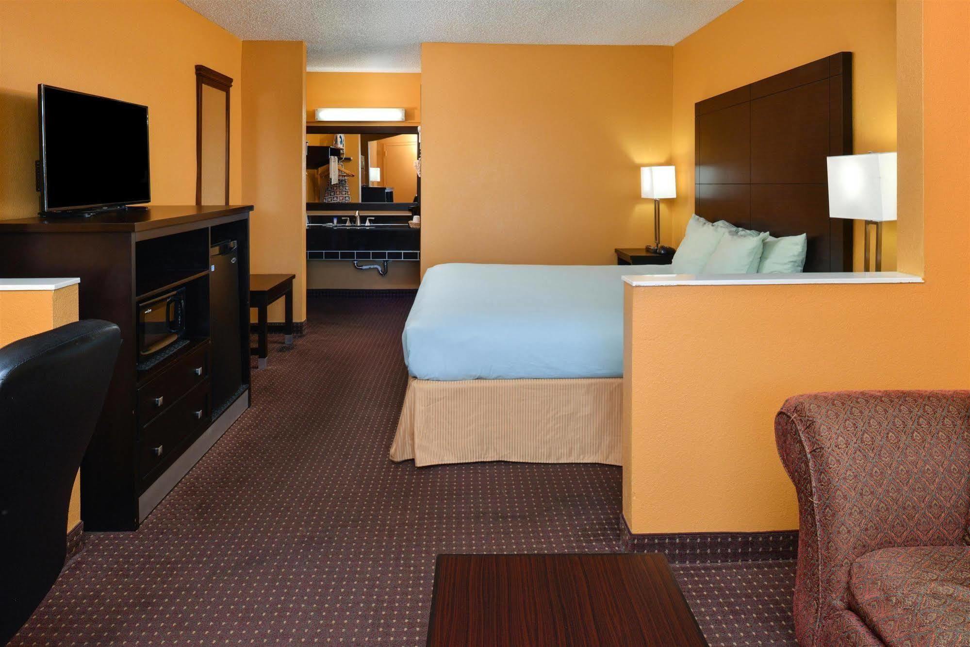 Americas Best Value Inn Byram Buitenkant foto