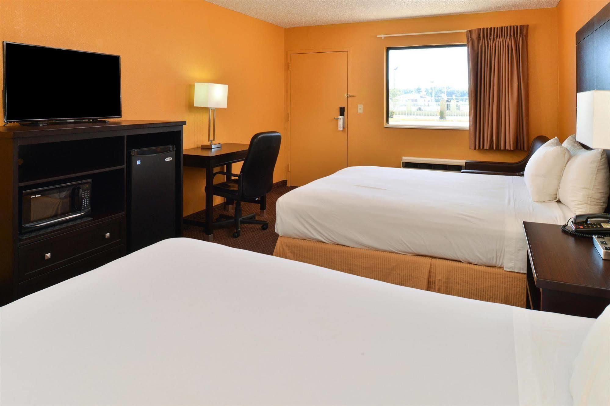Americas Best Value Inn Byram Buitenkant foto